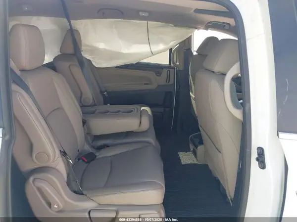 5FNRL6H61RB008617 2024 HONDA ODYSSEY - Image 8