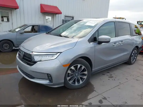 5FNRL6H61RB044727 2024 HONDA ODYSSEY - Image 2