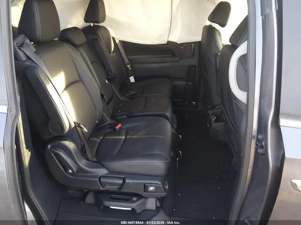 5FNRL6H61RB074231 2024 HONDA ODYSSEY - Image 8