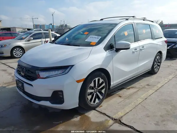 5FNRL6H61SB035970 2025 HONDA ODYSSEY - Image 2