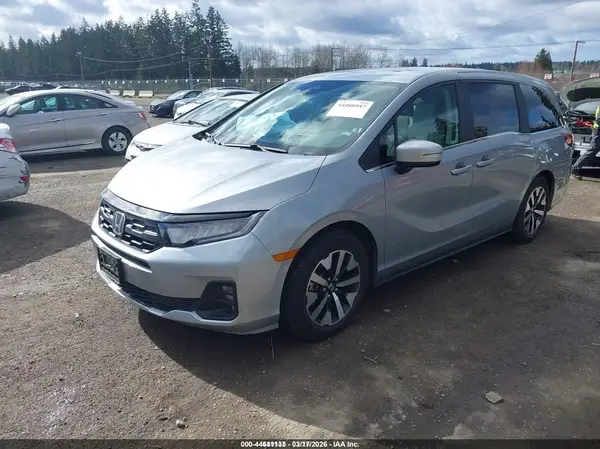 5FNRL6H61SB082447 2025 HONDA ODYSSEY - Image 2