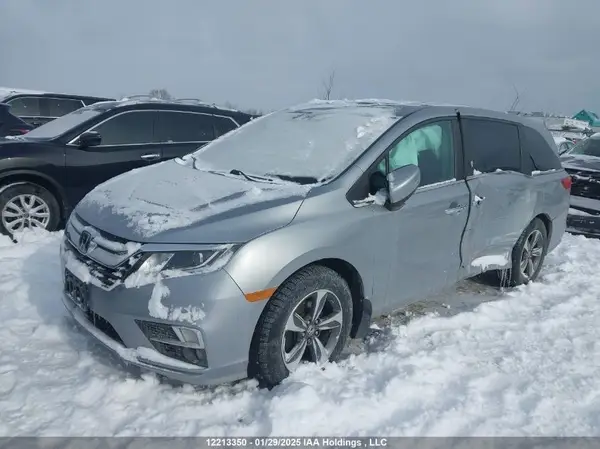 5FNRL6H62JB506300 2018 HONDA ODYSSEY - Image 2