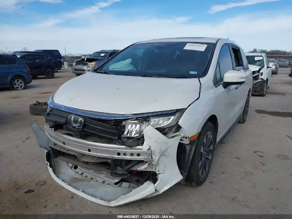 5FNRL6H62RB013597 2024 HONDA ODYSSEY - Image 2