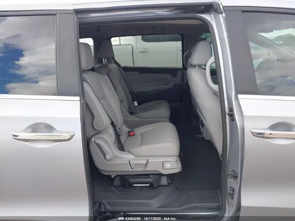5FNRL6H62RB053517 2024 HONDA ODYSSEY - Image 8