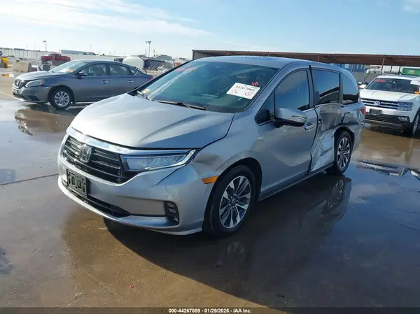 5FNRL6H62RB064761 2024 HONDA ODYSSEY - Image 2