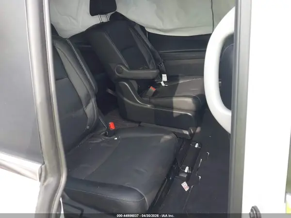 5FNRL6H62RB068146 2024 HONDA ODYSSEY - Image 8