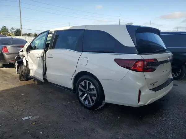 5FNRL6H62SB049425 2025 HONDA ODYSSEY - Image 2
