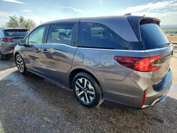 5FNRL6H62SB082232 2025 HONDA ODYSSEY - Image 2