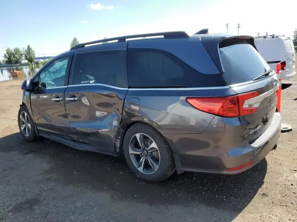 5FNRL6H63JB502501 2018 HONDA ODYSSEY - Image 2