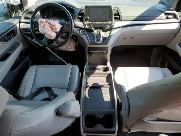5FNRL6H63JB502501 2018 HONDA ODYSSEY - Image 8