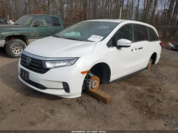 5FNRL6H63PB014786 2023 HONDA ODYSSEY - Image 2