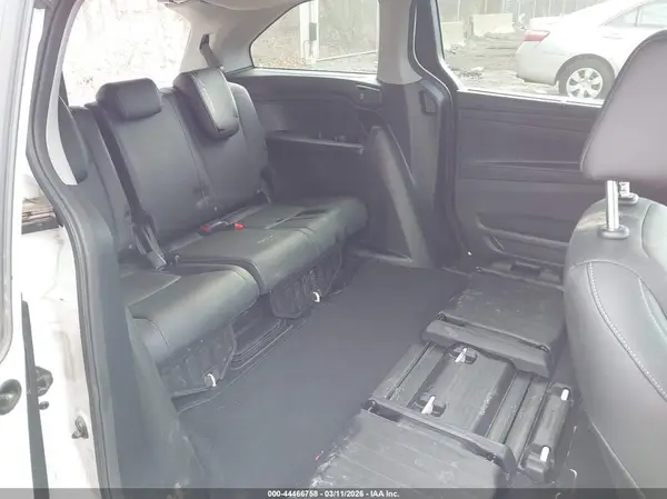 5FNRL6H63PB014786 2023 HONDA ODYSSEY - Image 8
