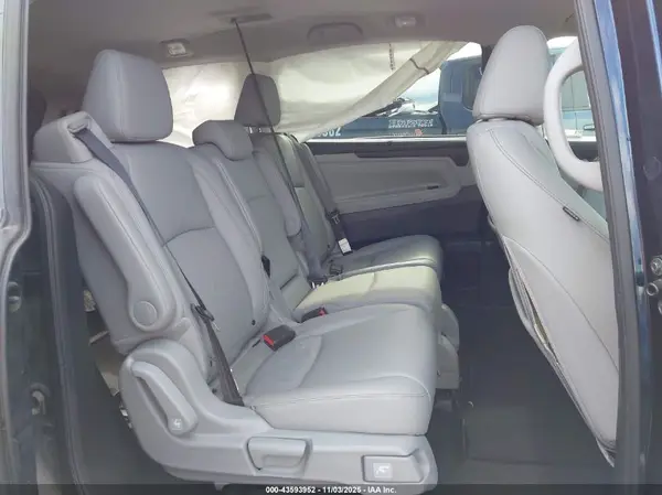 5FNRL6H63RB018582 2024 HONDA ODYSSEY - Image 8