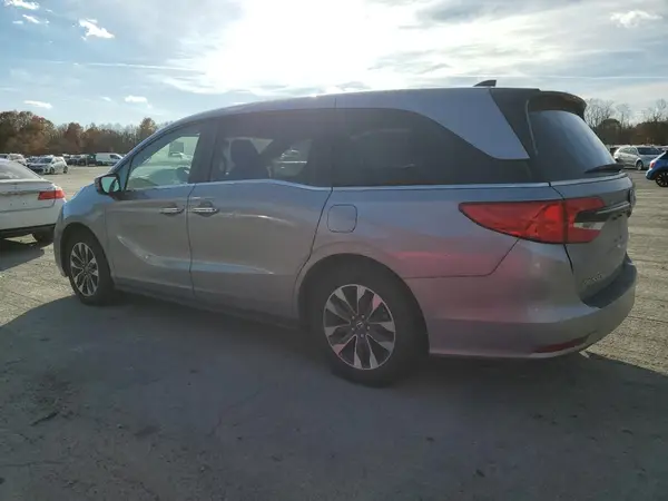 5FNRL6H63RB052909 2024 HONDA ODYSSEY - Image 2