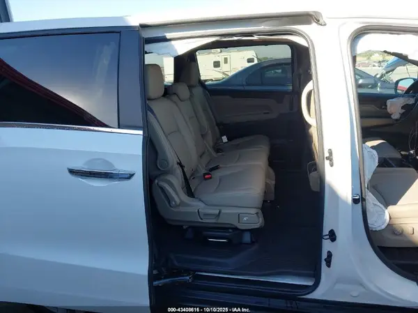 5FNRL6H63RB071833 2024 HONDA ODYSSEY - Image 8