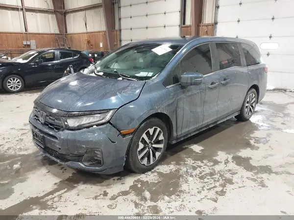 5FNRL6H63SB032424 2025 HONDA ODYSSEY - Image 2