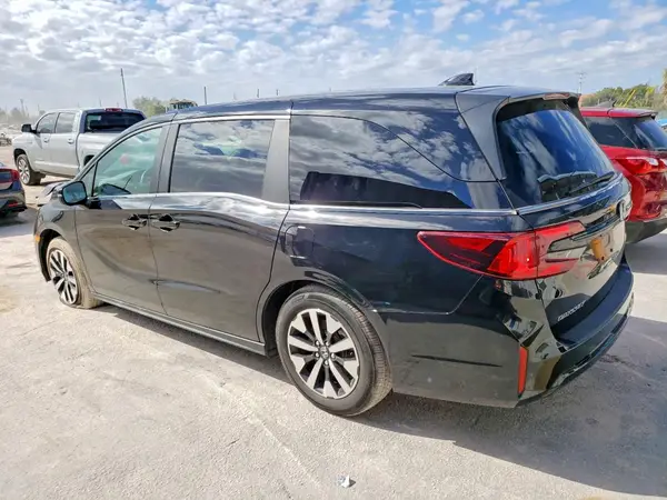 5FNRL6H63SB072390 2025 HONDA ODYSSEY - Image 2
