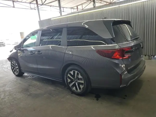5FNRL6H63SB086127 2025 HONDA ODYSSEY - Image 2