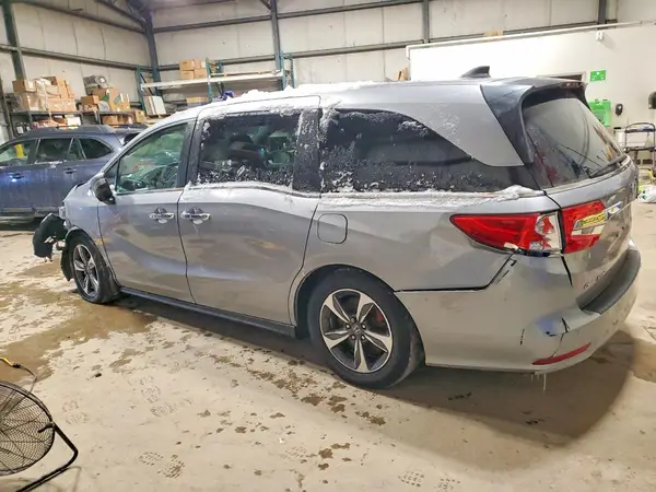 5FNRL6H64JB511756 2018 HONDA ODYSSEY - Image 2