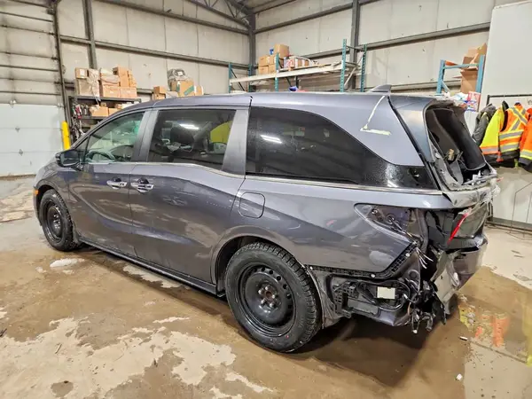 5FNRL6H64PB503326 2023 HONDA ODYSSEY - Image 2