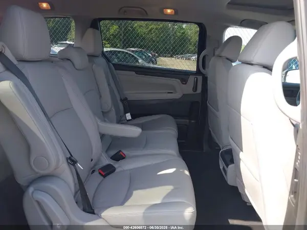 5FNRL6H64RB017151 2024 HONDA ODYSSEY - Image 8