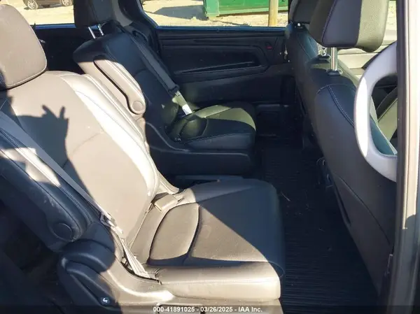 5FNRL6H64RB024021 2024 HONDA ODYSSEY - Image 8