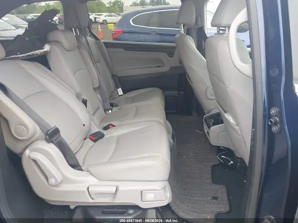 5FNRL6H64RB038582 2024 HONDA ODYSSEY - Image 8