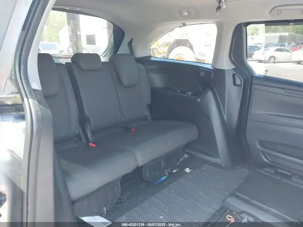5FNRL6H64RB043216 2024 HONDA ODYSSEY - Image 8