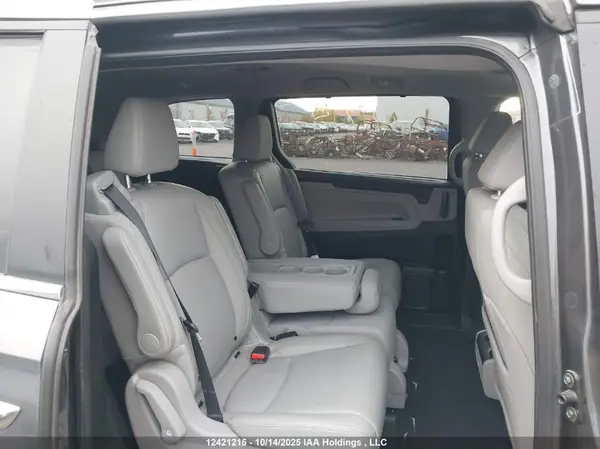5FNRL6H65JB502192 2018 HONDA ODYSSEY - Image 8