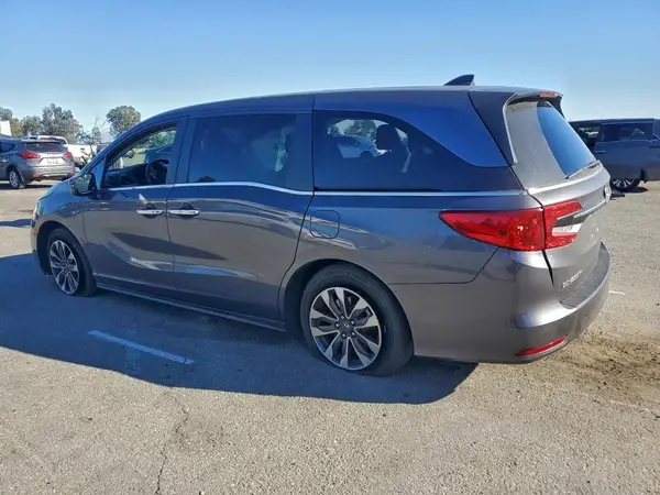 5FNRL6H65PB033694 2023 HONDA ODYSSEY - Image 2