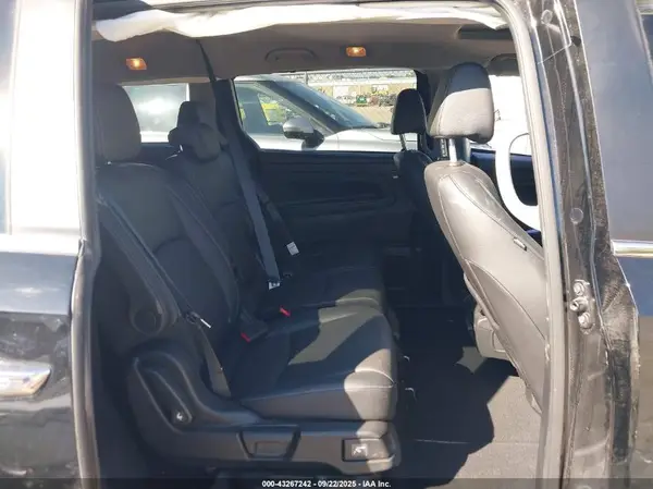 5FNRL6H65PB074360 2023 HONDA ODYSSEY - Image 8