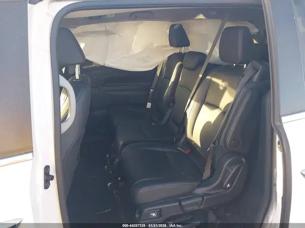 5FNRL6H65PB076884 2023 HONDA ODYSSEY - Image 8