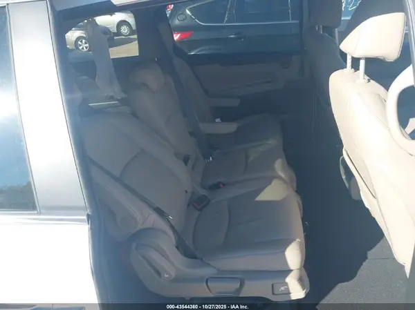 5FNRL6H65RB045590 2024 HONDA ODYSSEY - Image 8