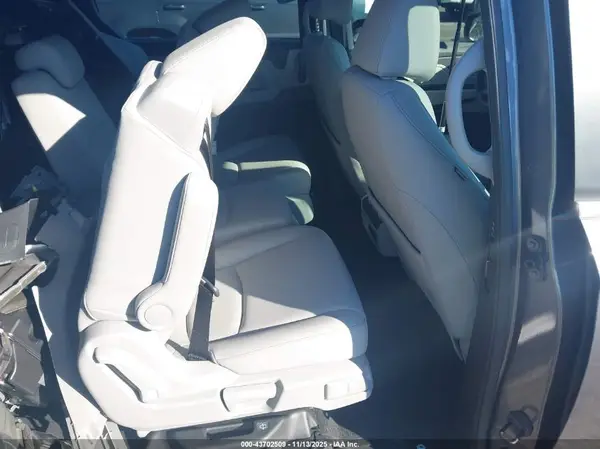 5FNRL6H65RB048473 2024 HONDA ODYSSEY - Image 8
