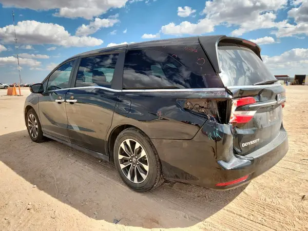 5FNRL6H65RB063765 2024 HONDA ODYSSEY - Image 2
