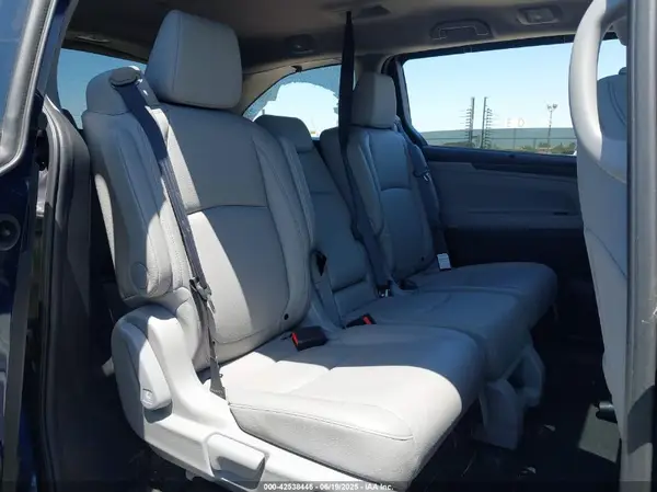 5FNRL6H65RB066746 2024 HONDA ODYSSEY - Image 8