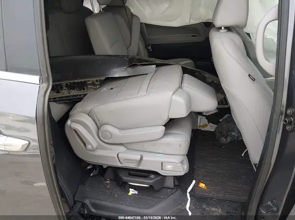 5FNRL6H65RB066780 2024 HONDA ODYSSEY - Image 8