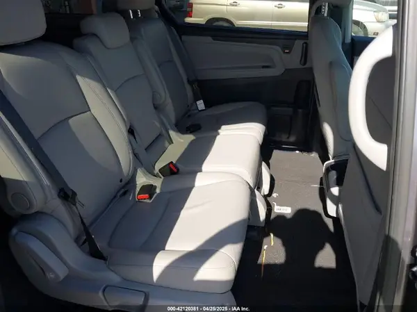 5FNRL6H65RB069145 2024 HONDA ODYSSEY - Image 8
