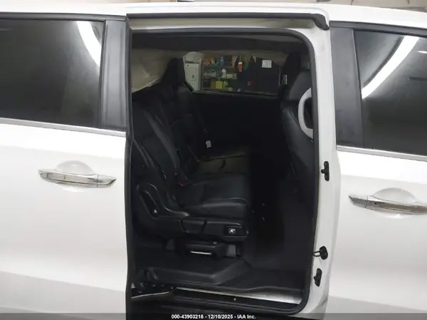 5FNRL6H65RB075981 2024 HONDA ODYSSEY - Image 8