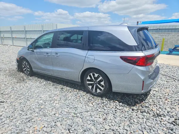 5FNRL6H65SB080586 2025 HONDA ODYSSEY - Image 2
