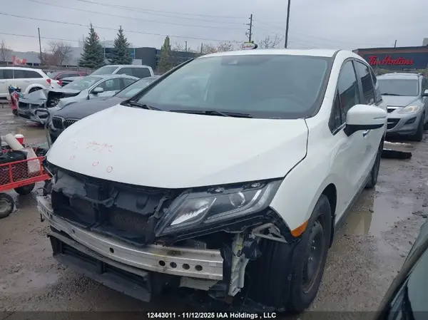 5FNRL6H66JB506803 2018 HONDA ODYSSEY - Image 2