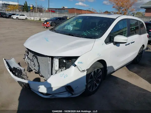 5FNRL6H66PB500542 2023 HONDA ODYSSEY - Image 2