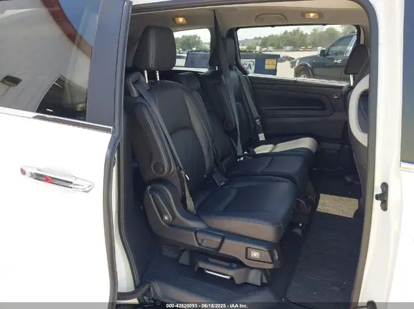 5FNRL6H66RB049101 2024 HONDA ODYSSEY - Image 8
