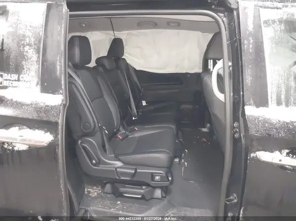 5FNRL6H66RB063760 2024 HONDA ODYSSEY - Image 8