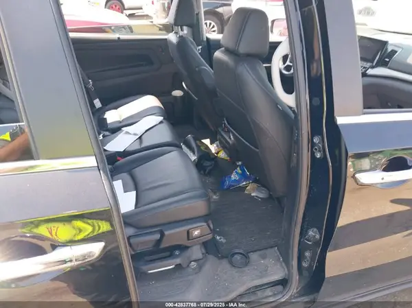 5FNRL6H66RB072426 2024 HONDA ODYSSEY - Image 8