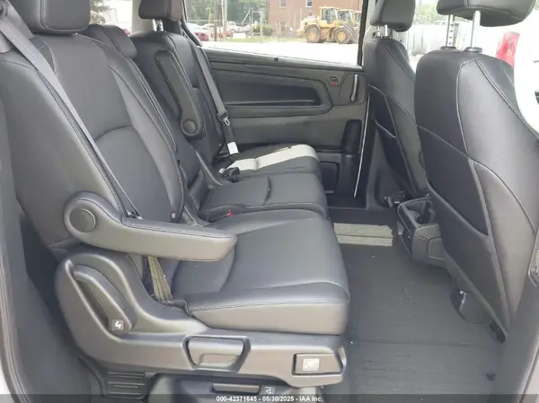 5FNRL6H66SB008666 2025 HONDA ODYSSEY - Image 8