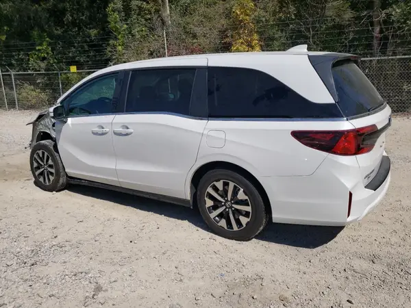 5FNRL6H66SB039156 2025 HONDA ODYSSEY - Image 2