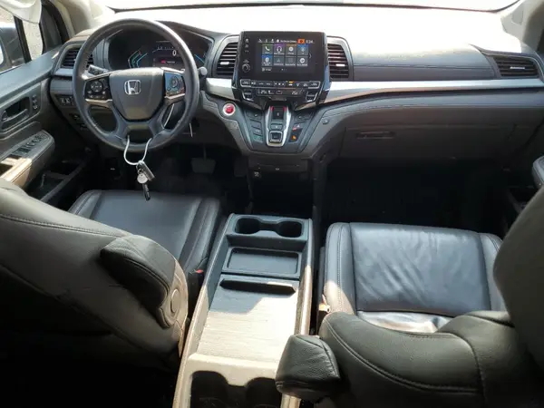 5FNRL6H67JB508950 2018 HONDA ODYSSEY - Image 8