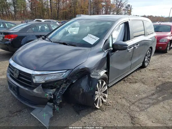 5FNRL6H67PB018372 2023 HONDA ODYSSEY - Image 2