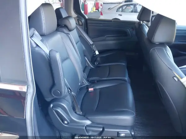 5FNRL6H67PB068575 2023 HONDA ODYSSEY - Image 8